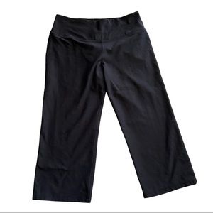 Nike Recycled Bottle Capri Leggings